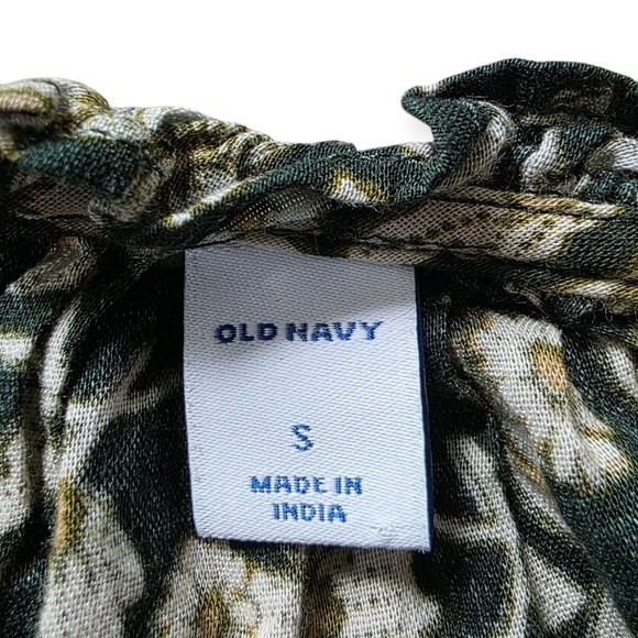 🔥5 FOR $25🔥Old Navy Green Floral Peasant Top, Size Small - Picture 4 of 8